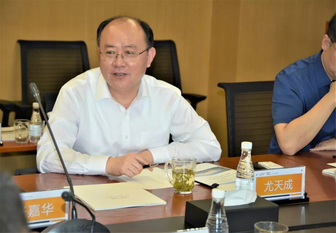 天津港保税区管委会主任尤天成在交流座谈会中发言赵勤:北方公司是